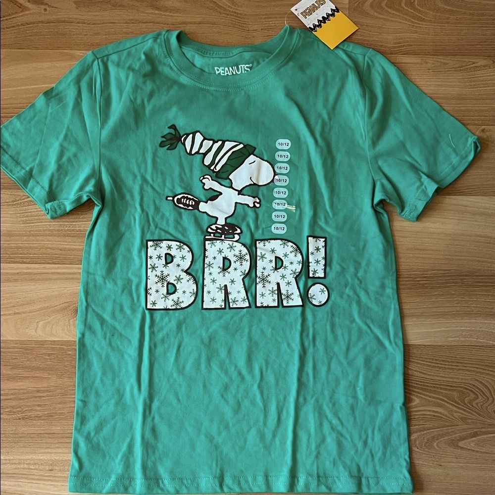 Peanuts Green Snoopy 'BRR!' Short Sleeve Tee 
Size M
